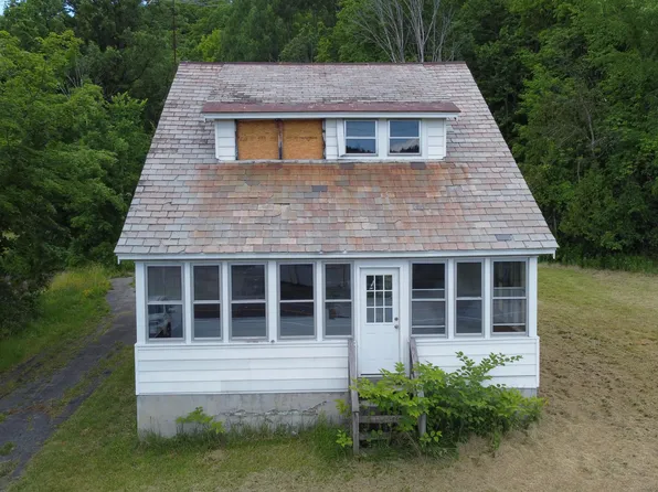 11576 State Route 22, Comstock, NY 12821