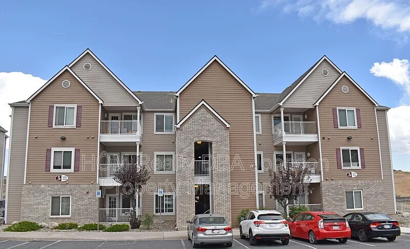 200 Talus Way APT 532 photo 1