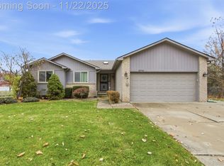 33766 Lipke St, Clinton Township, MI
