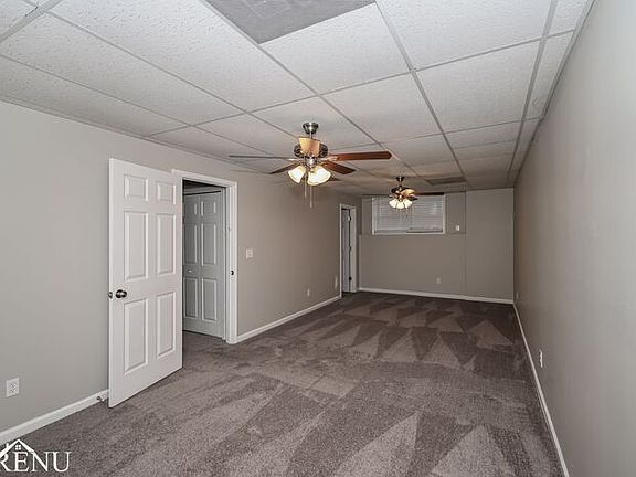 3rd image of 4871 Woodlands Pkwy
