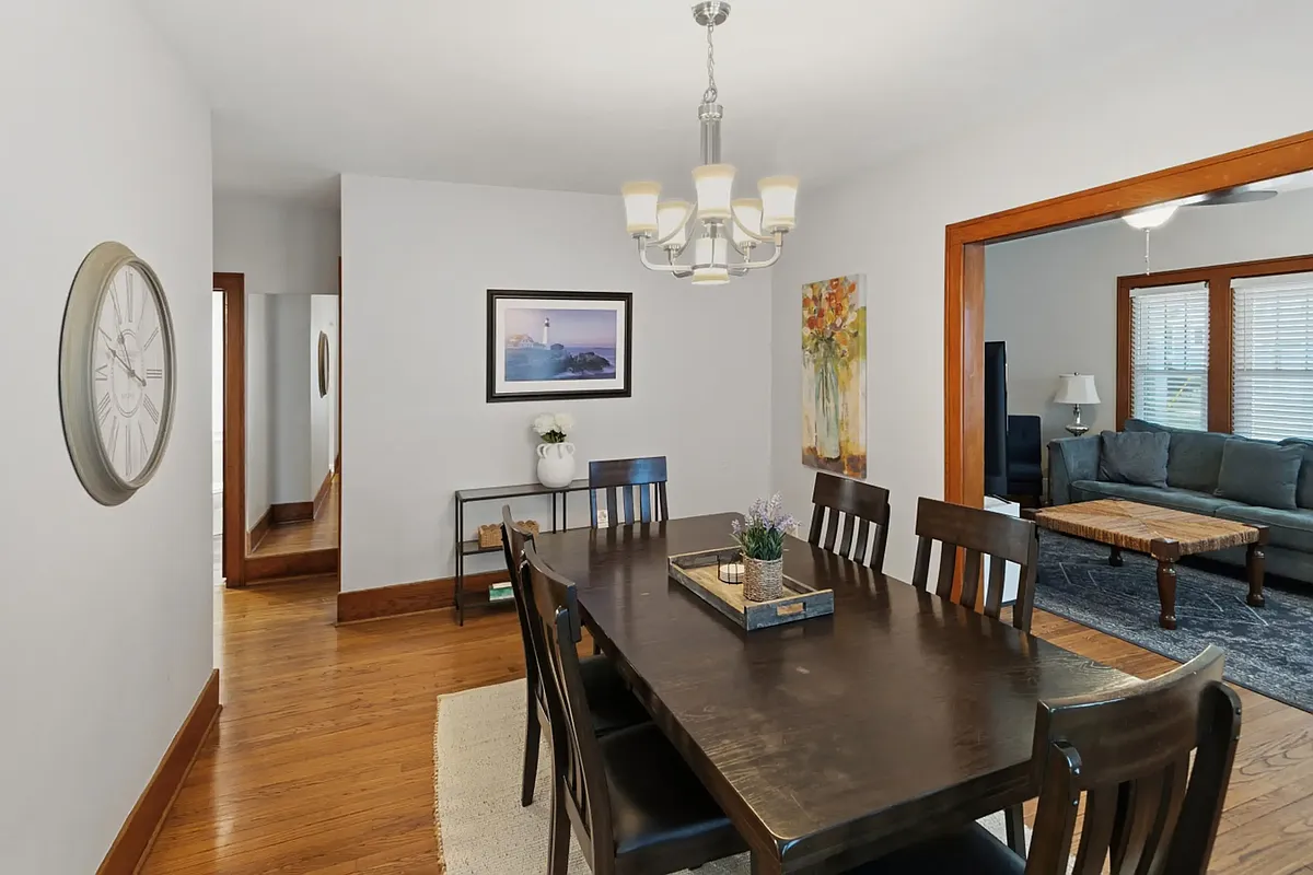 Building Photo - 327 2nd St #1