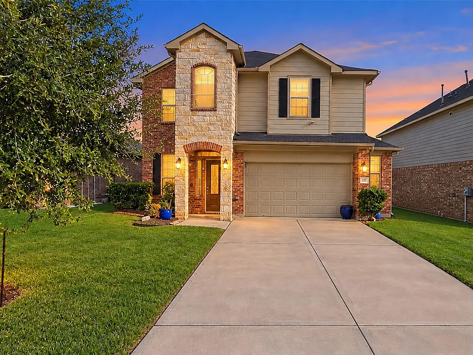 321 Terra Vista Cir