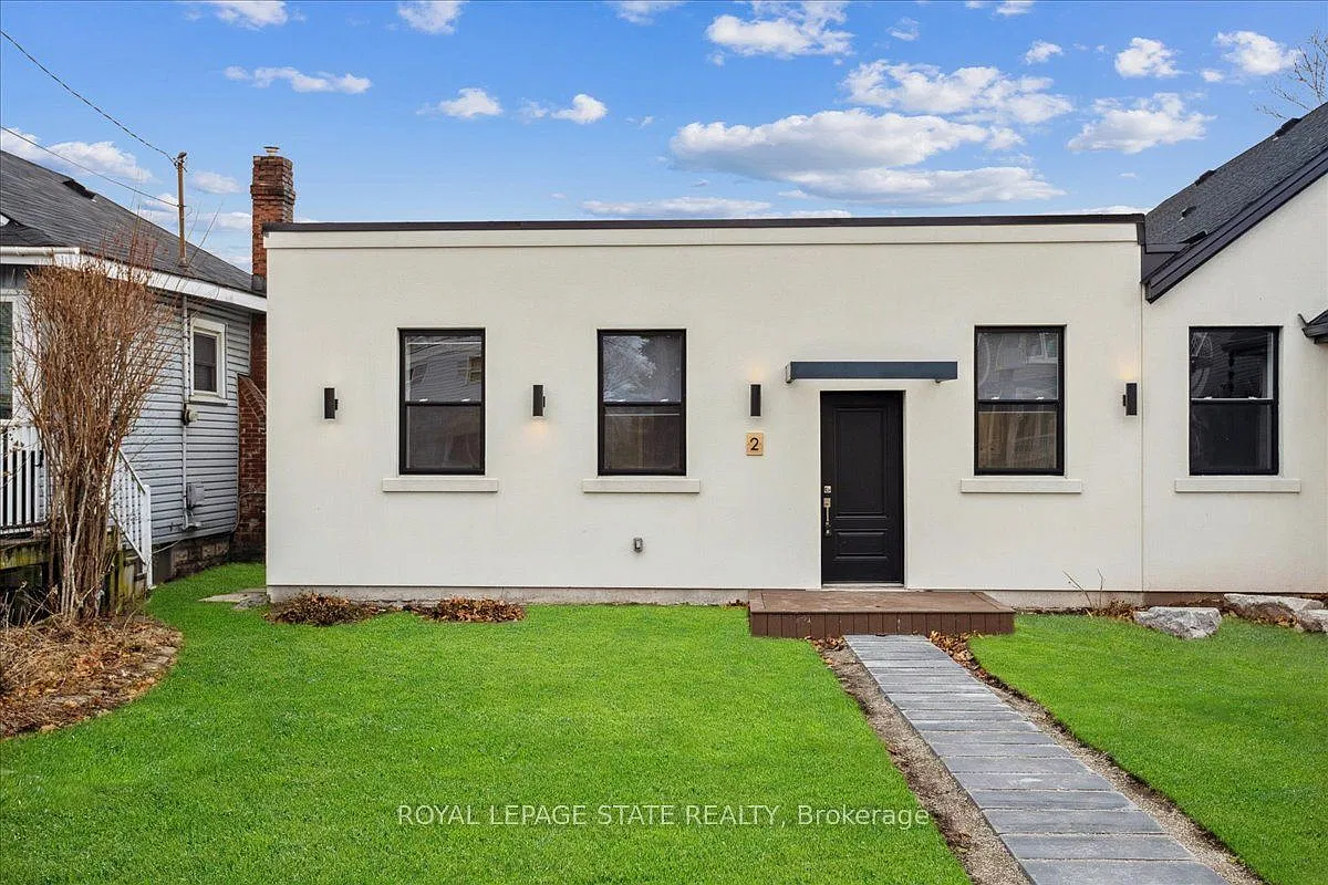3 bed, $2,900 — Photo 1