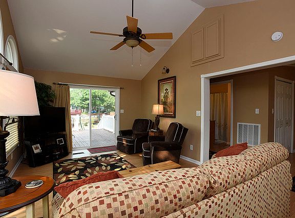 5th image of 79 Fossil Cove Ln
