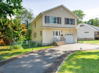 18 Everett Rd, Parsippany, NJ 07054