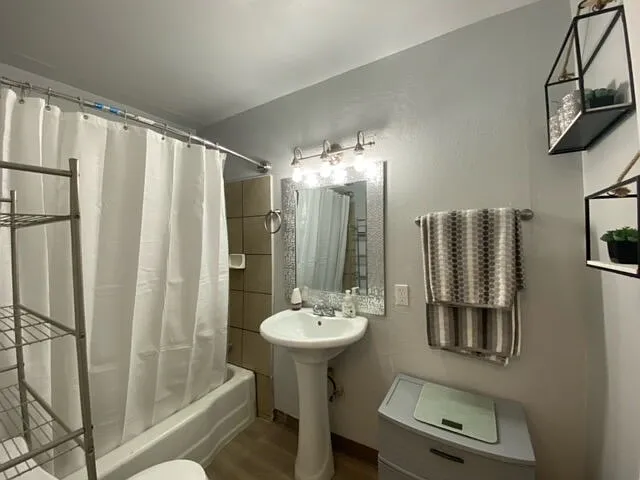526 N View Ave — Photo 8