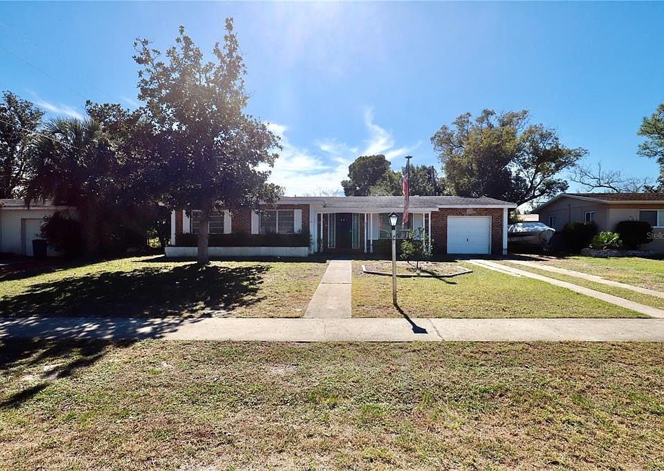 1st image of 661 Hartley Ave