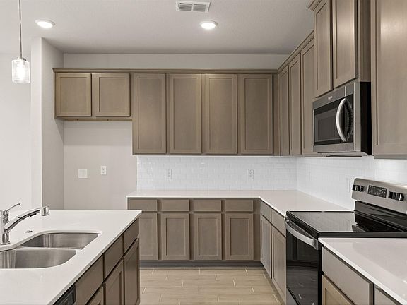 03 Basswood II Floor Plan Photos