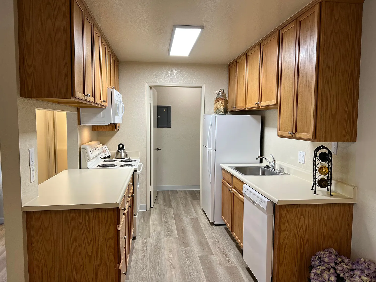 Windemere Apartments — Photo 4