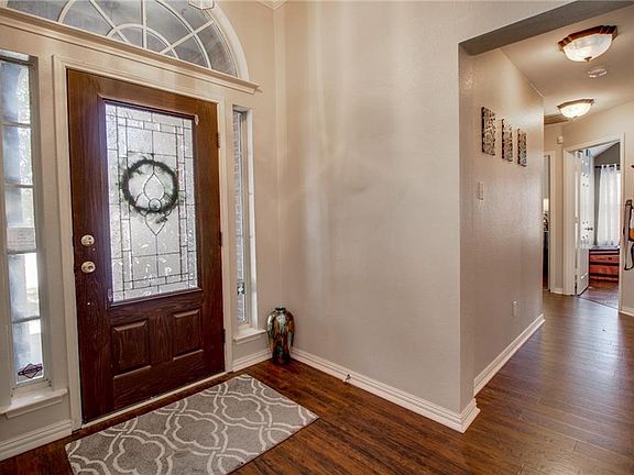 3rd image of 3609 Stockton Dr