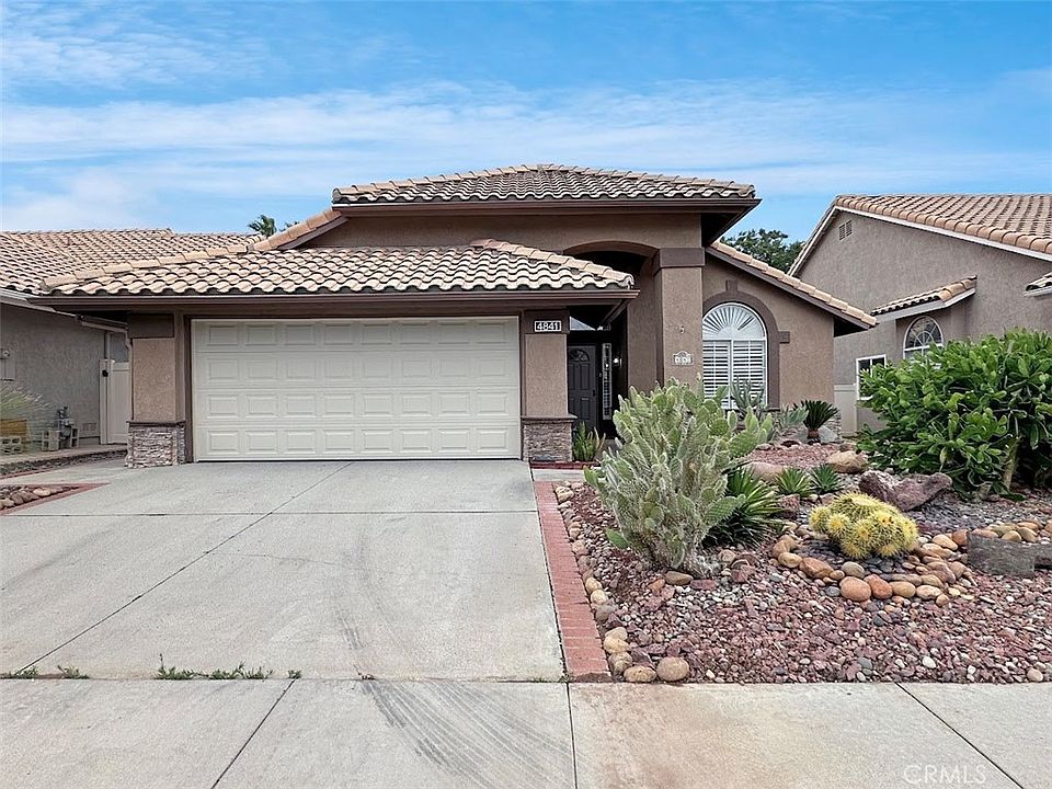 1st image of 4841 Bermuda Dunes Ave