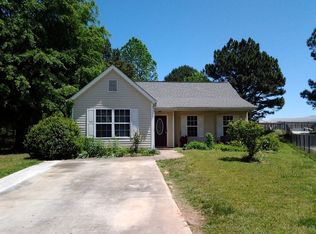 2355 Buena Vista Cir, Gainesville, GA 30504