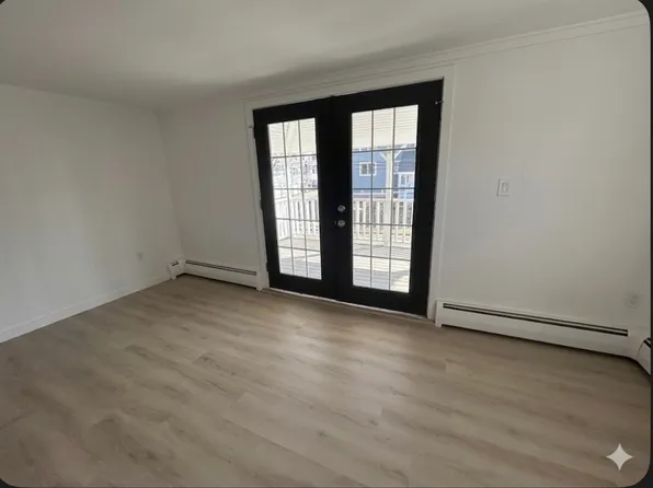 85 Cosey Beach Ave #2, East Haven, CT 06512