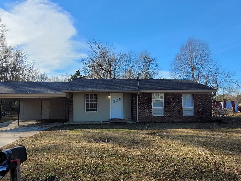 1st image of 327 Holly Dr