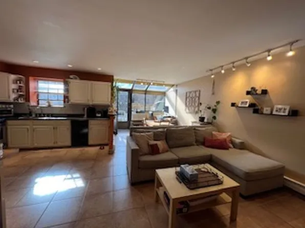 1212 64th St #A, Brooklyn, NY 11219