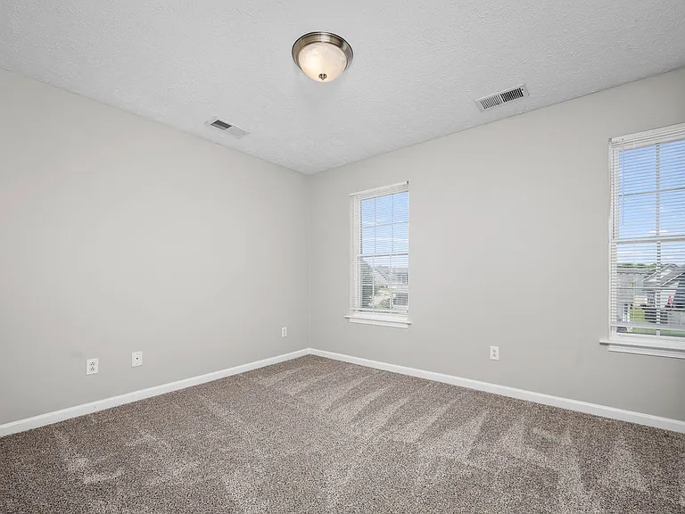 2634 Sewanee Pl — Photo 24