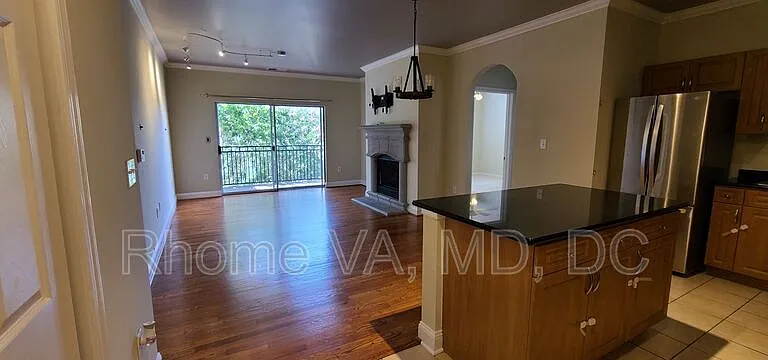 12937 Centre Park Cir #303 — Photo 8