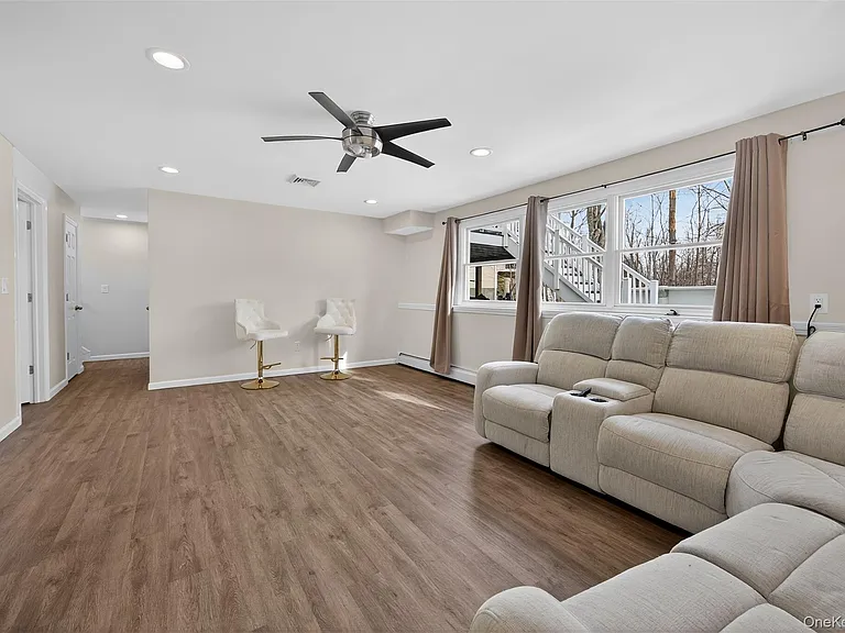 4 Millard Cir — Photo 25