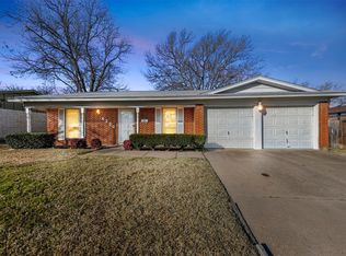 6200 Cliffside Dr, Edgecliff Village, TX 76134