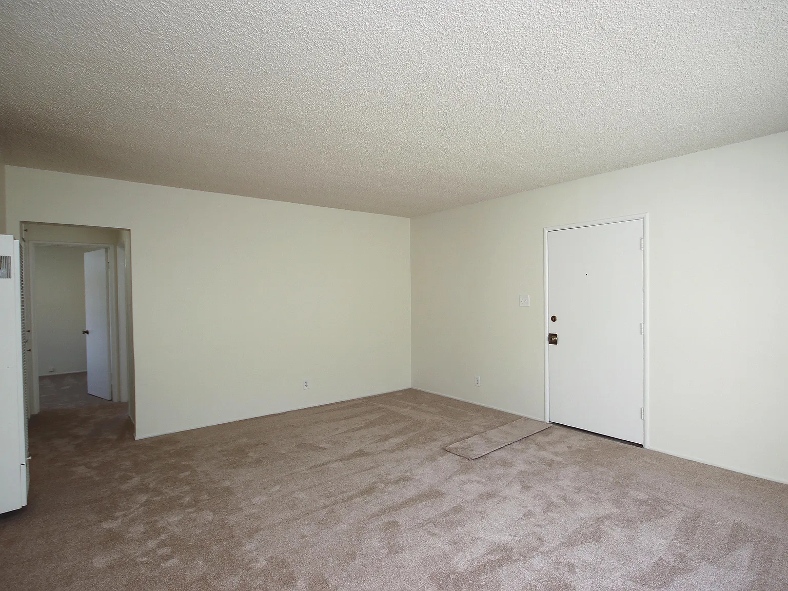2 bed, $1,995 — Photo 4