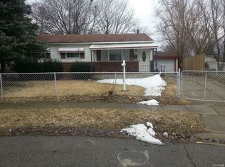 2380 Pineridge Ct, Ypsilanti, MI