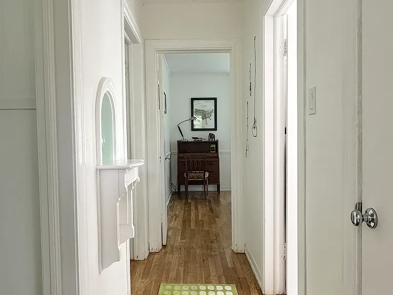 Interior Photo - Corridor (view toward secondary bedroom)