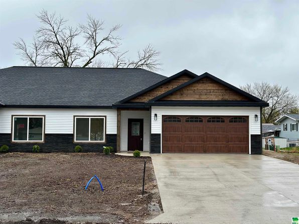 108 Park St, Lakeside, IA 50588