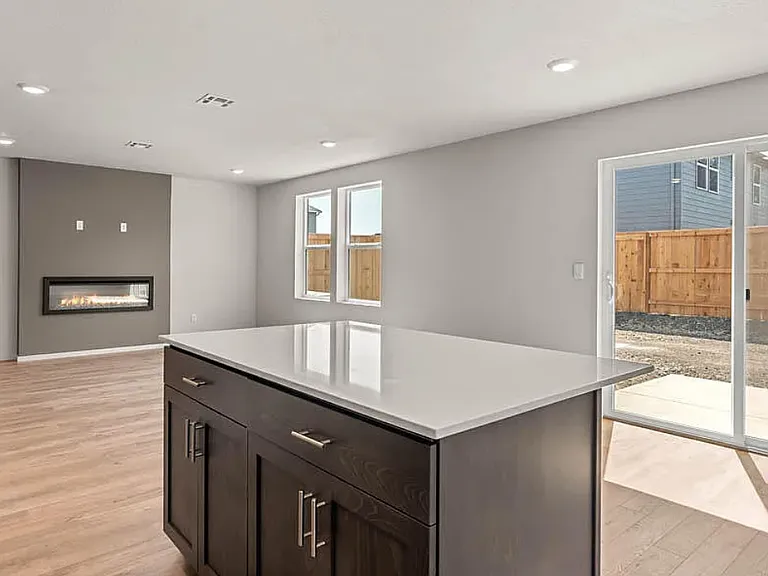 2629 Meadows Ln — Photo 8