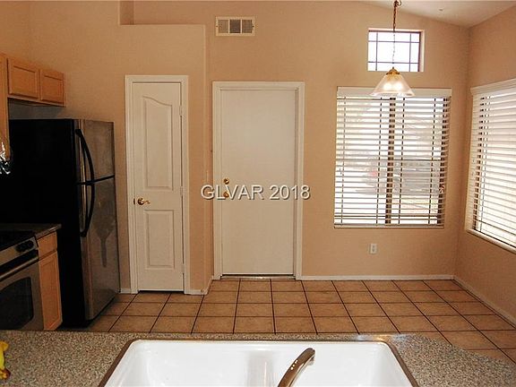 4th image of 3937 Lilac Haze St #0