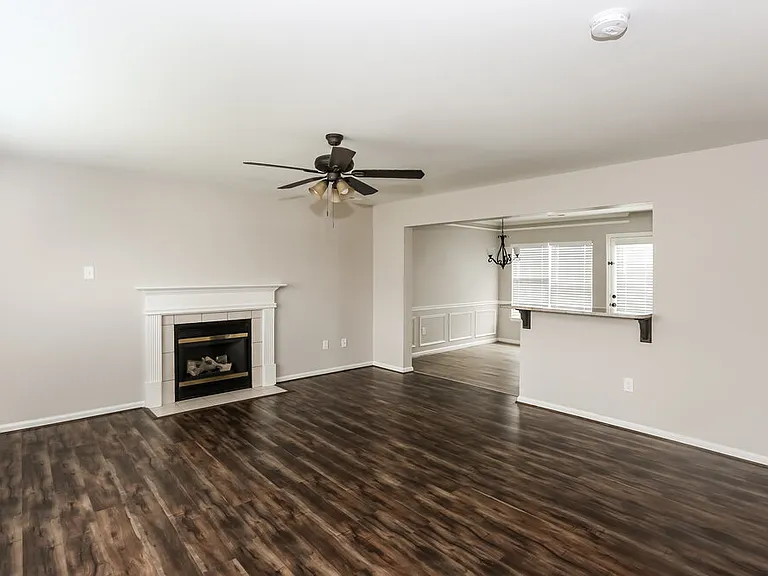 3620 Luton Ct — Photo 5