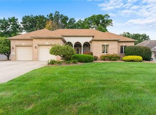 40 White Oak Ct, Canfield, OH 44406