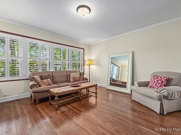 4th image of 2328 Oak Park Ave