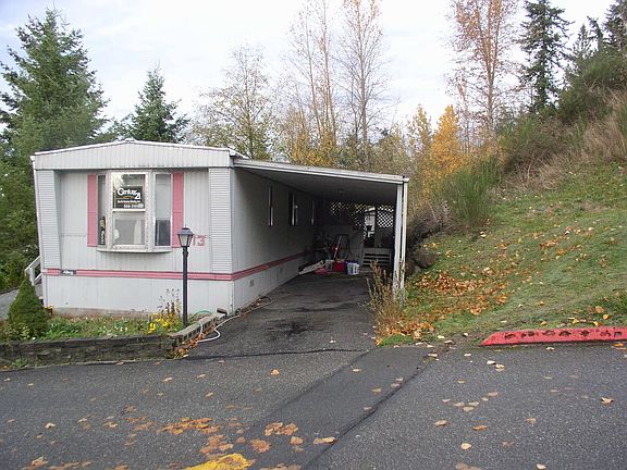 Covered parking, 2 cars