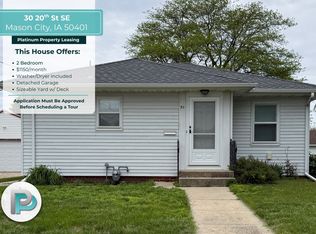 30 20th St SE, Mason City, IA 50401