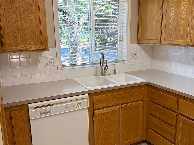 1638 Fetters Loop — Photo 13