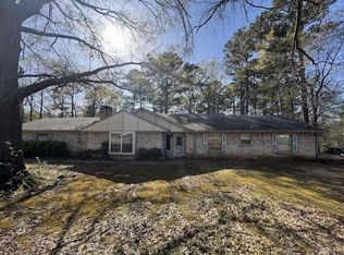 447 Plum Creek Rd, Longview, TX 75605