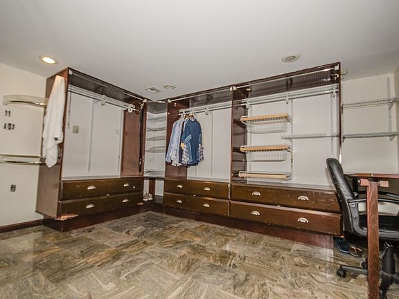 4th image of 42 Troutman St #1