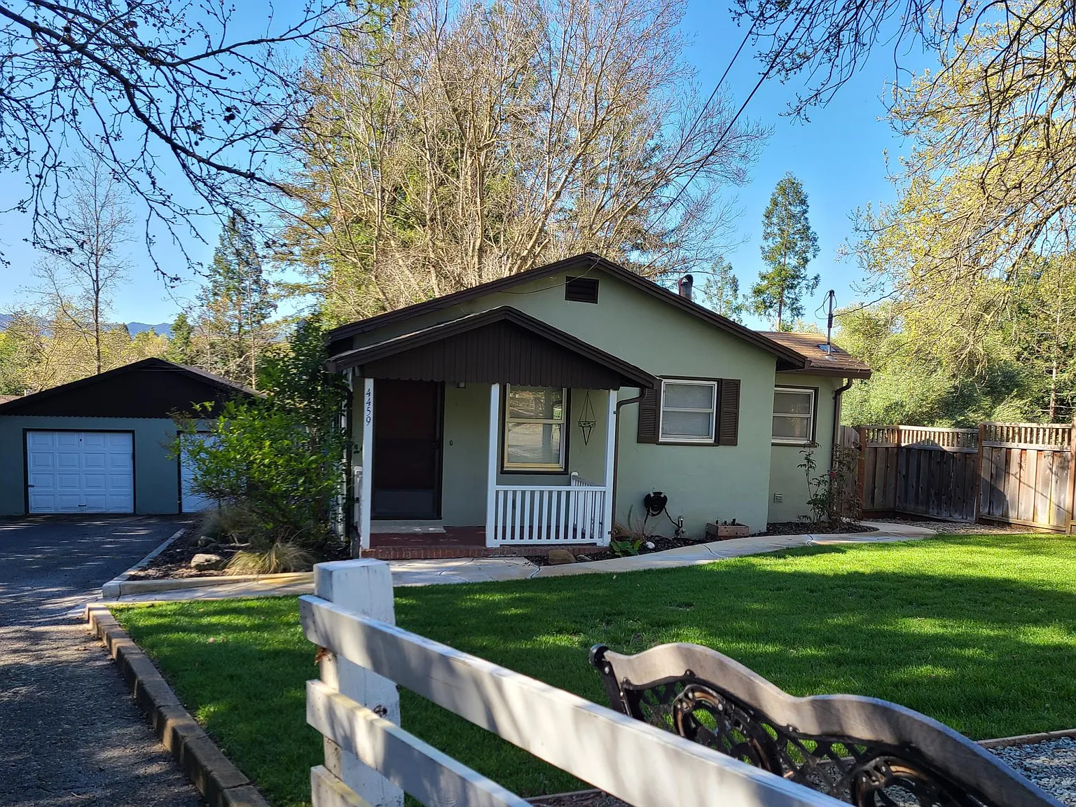2 bed, 800 sqft, $2,950 — Photo 1