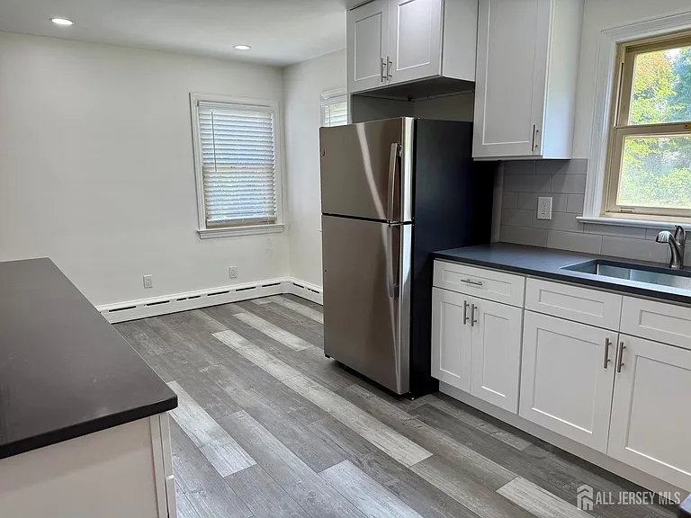 19 South Dr — Photo 11