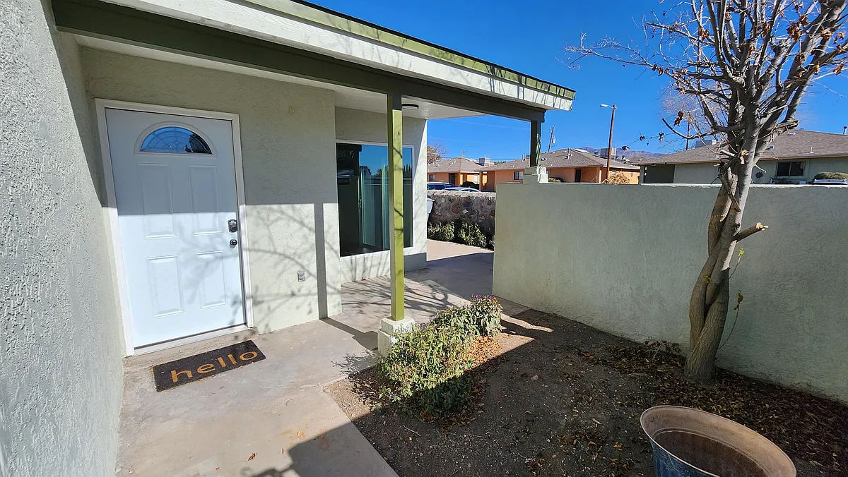 Building Photo - 431 W Redd Rd #1