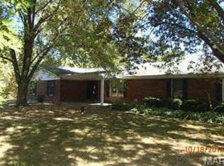 222 Greenway Dr, Wentzville, MO 63385