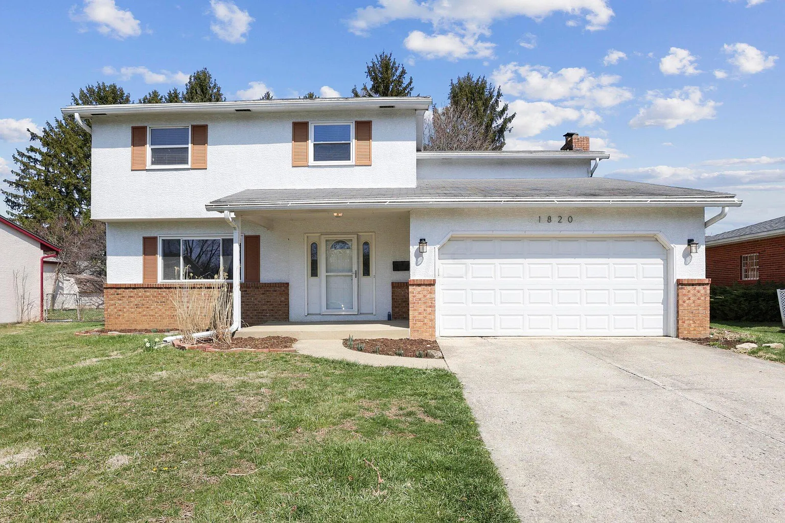 1820 Balsamridge Rd photo 1