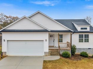 892 Hampton Rd, Lyman, SC 29365