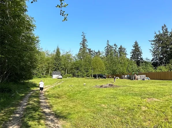 22872 State Route 525, Greenbank, WA 98253