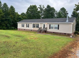 29478 Deer Trail Dr, Courtland, VA 23837