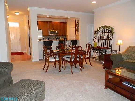 3rd image of 4606 Stoneworth Dr