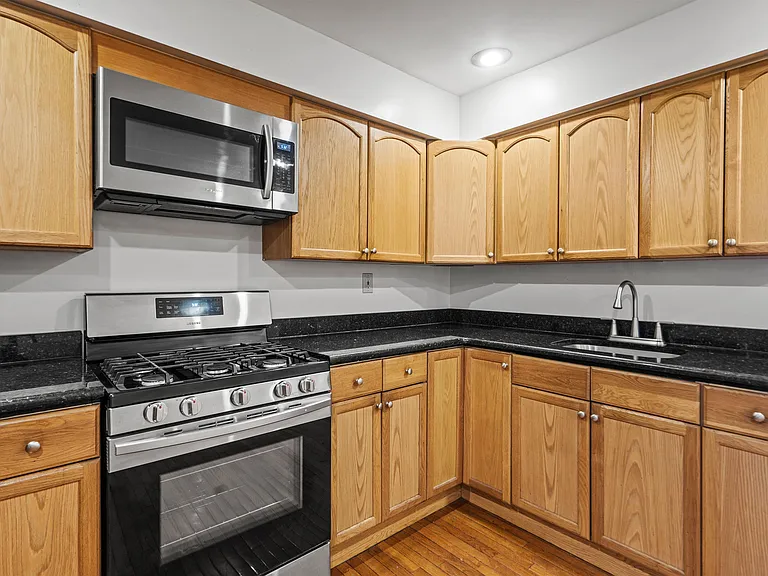 800 Ocean Ave #1 — Photo 13