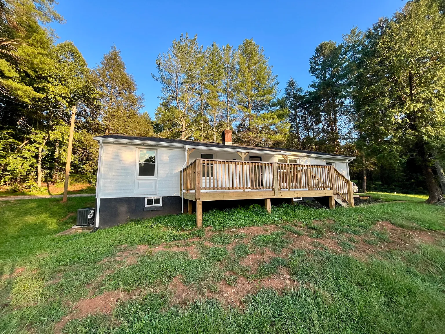 3 bed, 1224 sqft, $1,675 — Photo 2