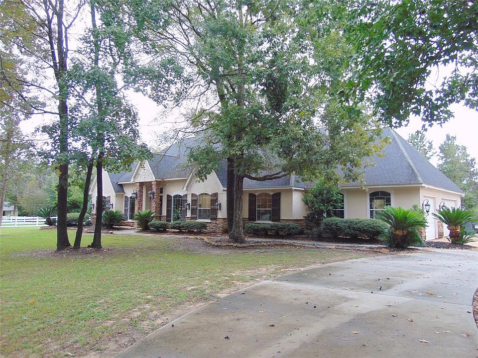 1st image of 120 Lyndsey Dr