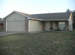 868 E Plantation Ct, Maize, KS 67101